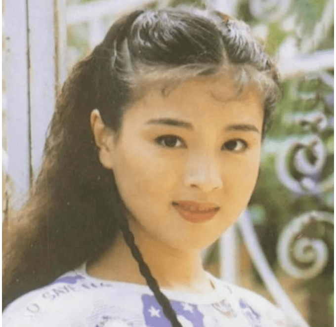 古装第一尤物赵明显 22岁完婚 离异后隐退 至今仍只身一人【mile米乐集团】(图7)
古装第一尤物赵明显 22岁完婚 离异后隐退 至今仍只身一人【mile米乐集团】(图7)