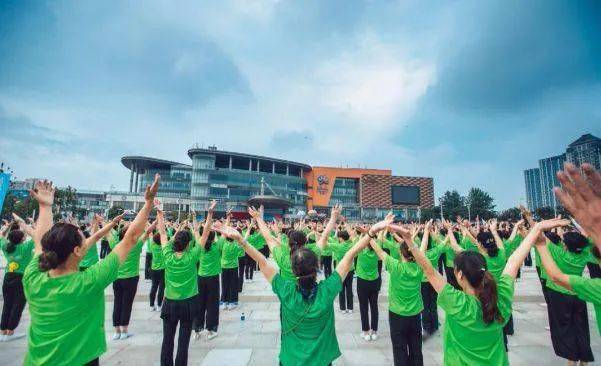 选出你心中2020年度扬州“十大要育新闻”和“最美体育人”吧!“米乐(mile)体育”(图6)
选出你心中2020年度扬州“十大要育新闻”和“最美体育人”吧!“米乐(mile)体育”(图6)